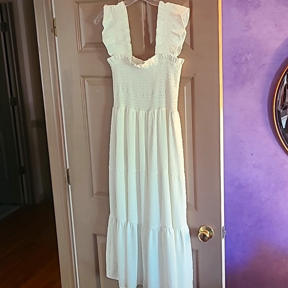 White lined long dress